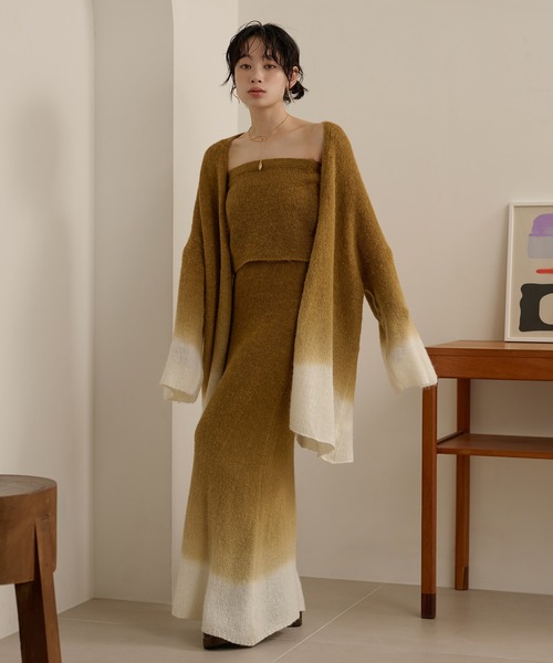 LAULEN(ローレン)の「gradation gown knit 3set up /配色グラデーションガウンニットセットアップ(セットアップ・レディース・グレー/マスタード・FREE)」の6枚目の写真