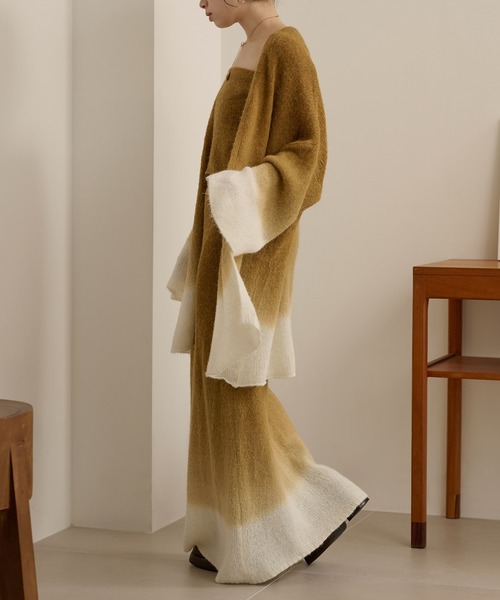 LAULEN(ローレン)の「gradation gown knit 3set up /配色グラデーションガウンニットセットアップ(セットアップ・レディース・グレー/マスタード・FREE)」の7枚目の写真