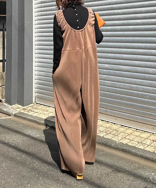 mi via loca（ミヴィアロカ）の「【2WAY/セルフカット】プリーツロンパース（サロペット/オーバーオール・レディース・ブラウン/ブラック・FREE）」の13枚目の写真