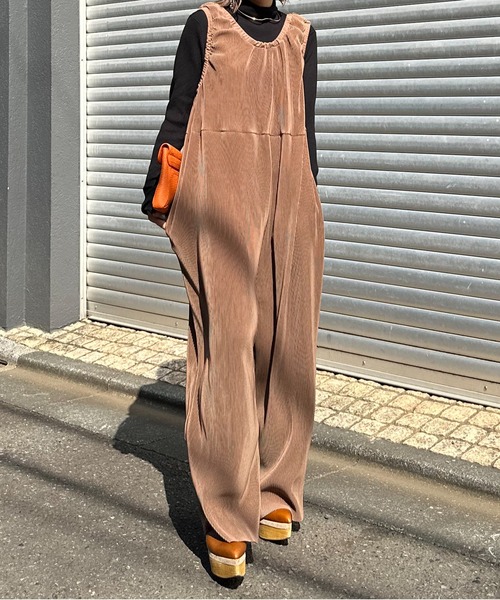 mi via loca（ミヴィアロカ）の「【2WAY/セルフカット】プリーツロンパース（サロペット/オーバーオール・レディース・ブラウン/ブラック・FREE）」の15枚目の写真