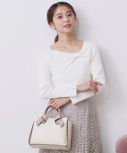 index（インデックス）の「リボンパール調リブニット【洗濯機OK】（ニット/セーター・レディース・グリーン系/ネイビー/オフホワイト・36/38/40/42）」の5枚目の写真