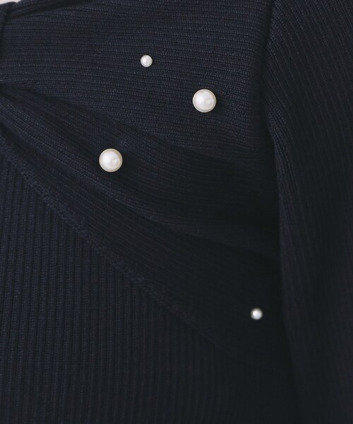 index（インデックス）の「リボンパール調リブニット【洗濯機OK】（ニット/セーター・レディース・グリーン系/ネイビー/オフホワイト・36/38/40/42）」の17枚目の写真