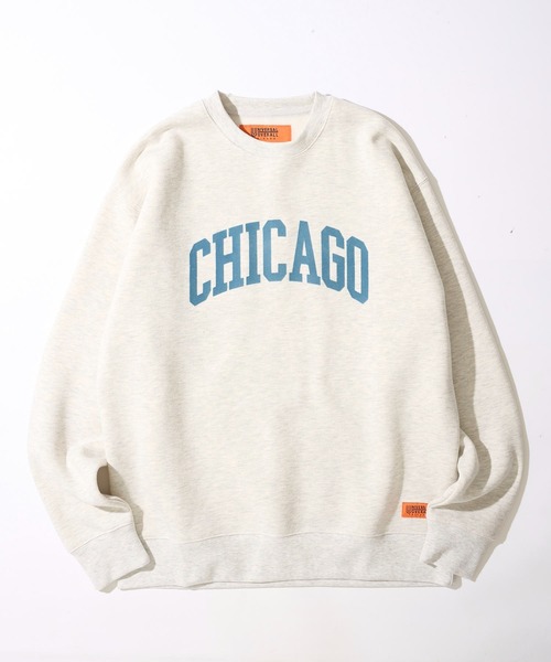 UNIVERSAL OVERALL（ユニバーサルオーバーオール）の「【UNIVERSAL OVERALL】T/C SWEAT CHICAGO FLOCKY PRINT / フロッキープリント裏起毛スウェットプルオーバー（スウェット・メンズ・グレー/ブラック・MEDIUM/LARGE）」の9枚目の写真
