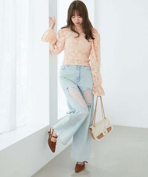 MAJESTIC LEGON(マジェスティックレゴン)の「2wayフラワーレースブラウス(シャツ/ブラウス・レディース・ピンク/アイボリー/ブラック・MEDIUM)」の11枚目の写真