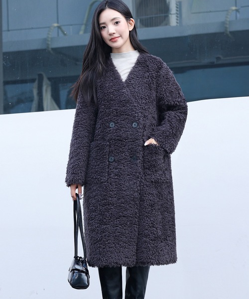 Lace Ladies(レースレディース)の「Vネック ダブル ブレスト ボア ファー コート(ノーカラーコート・レディース・ブラック/チャコールグレー/ベージュ/ブラウン・FREE)」の10枚目の写真