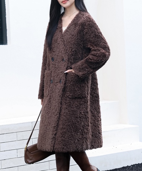 Lace Ladies(レースレディース)の「Vネック ダブル ブレスト ボア ファー コート(ノーカラーコート・レディース・ブラック/チャコールグレー/ベージュ/ブラウン・FREE)」の18枚目の写真