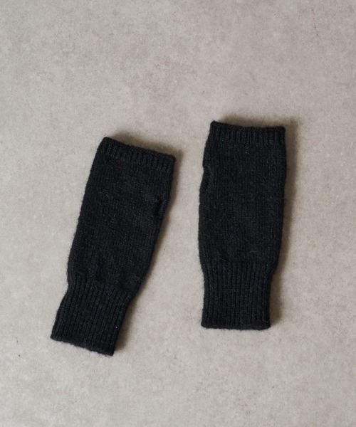 PAPILLONNER（パピヨネ）の「アームウォーマー（手袋・レディース・ブラック/ベージュ・FREE）」の5枚目の写真