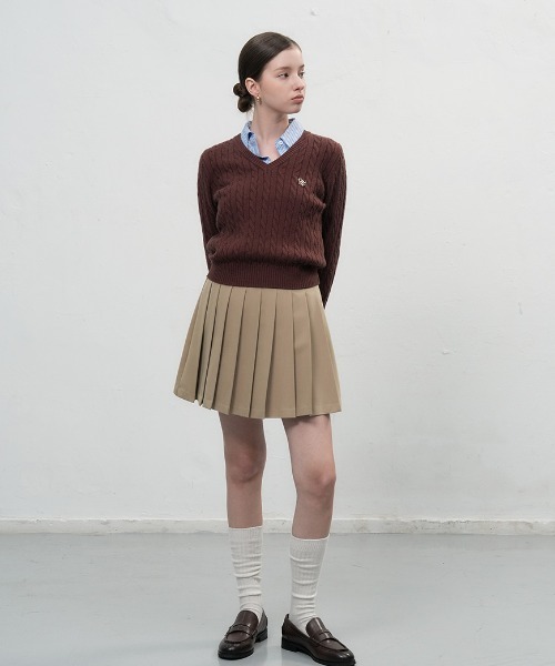 GENERAL IDEA（ジェネラルアイデア）の「wool cable v-neck pullover ウールVネックケーブルニットプルオーバー（ニット/セーター・レディース・ブラウン/グレー/ブラック/ネイビー・M/S/L）」の9枚目の写真