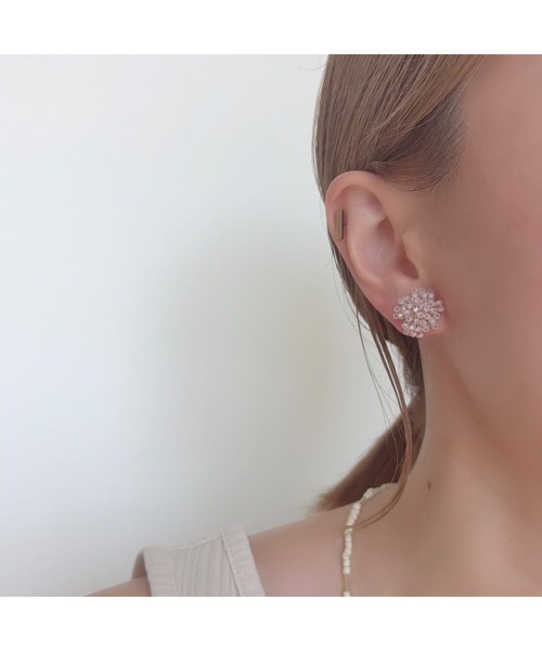 tone(トーン)の「【colore】ふんわりビーズの一粒ピアス(MA)(ピアス(両耳用)・レディース・ピンク・FREE)」の2枚目の写真