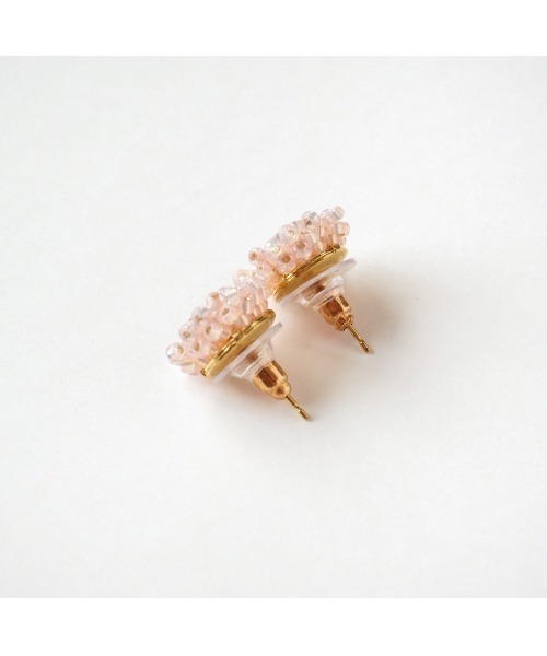 tone(トーン)の「【colore】ふんわりビーズの一粒ピアス(MA)(ピアス(両耳用)・レディース・ピンク・FREE)」の4枚目の写真