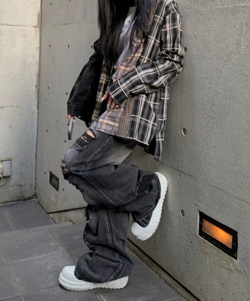 lilful(リルフル)の「ダメージ加工クラッシュストレートデニムパンツ(デニムパンツ・メンズ・ブラック・M/L)」の22枚目の写真