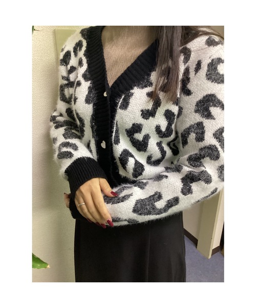 Bling Leads(ブリングリーズ)の「【Bls】 【Bling Leads】ヒョウ柄ショート丈カーディガン C/D(カーディガン/ボレロ・レディース・ベージュ/ホワイト・FREE)」の10枚目の写真