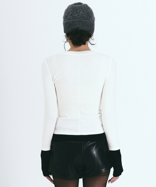 NICK&NICOLE(ニックアンドニコール)の「LAYERED PINTUCK LONG SLEEVE TOP_IVORY(Tシャツ/カットソー・レディース・その他・FREE)」の3枚目の写真