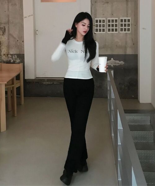 NICK&NICOLE(ニックアンドニコール)の「LAYERED PINTUCK LONG SLEEVE TOP_IVORY(Tシャツ/カットソー・レディース・その他・FREE)」の6枚目の写真