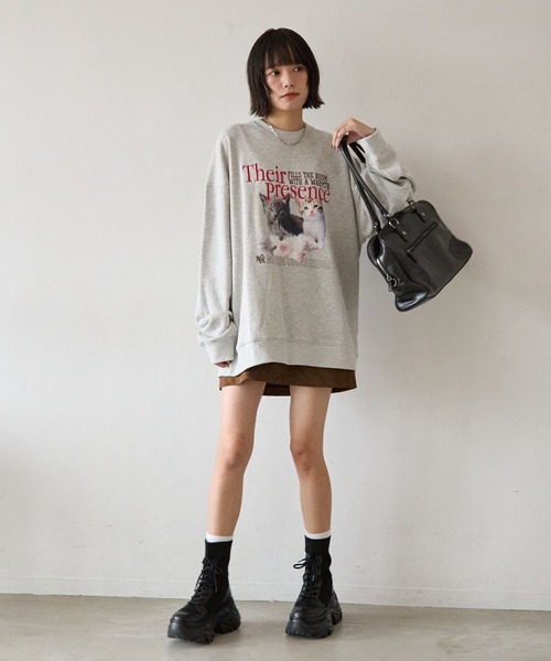 PBLIM（ページボーイリム）の「《UNISEX》スリーキャットスウェット（スウェット・レディース・グレー/ネイビー・MEDIUM/LARGE）」の7枚目の写真