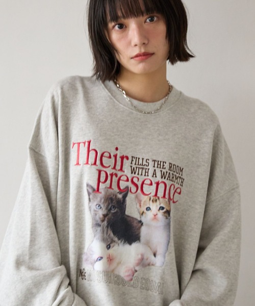 PBLIM（ページボーイリム）の「《UNISEX》スリーキャットスウェット（スウェット・レディース・グレー/ネイビー・MEDIUM/LARGE）」の4枚目の写真
