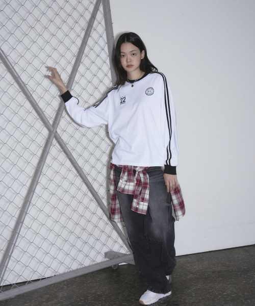 THE GREEN LAB（ザグリーンラボ）の「サッカーフットボール配色長袖Tシャツ[ホワイト]（Tシャツ/カットソー・レディース・その他・SMALL）」の5枚目の写真