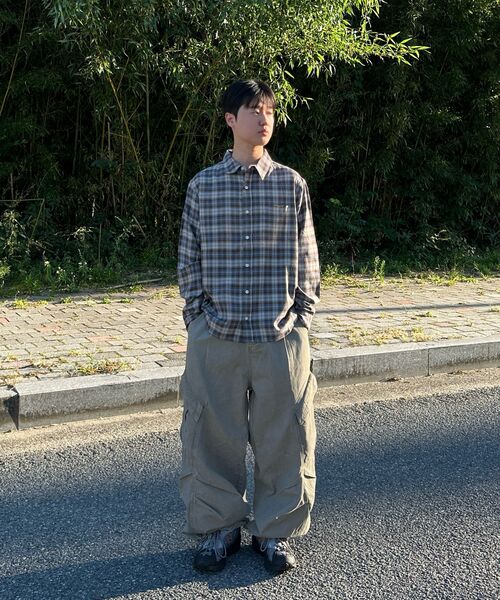 TOFFEE(トフィー)の「オンブレチェックシャツ(グレイッシュブルー)(シャツ/ブラウス・メンズ・その他・MEDIUM/LARGE/X-LARGE)」の11枚目の写真