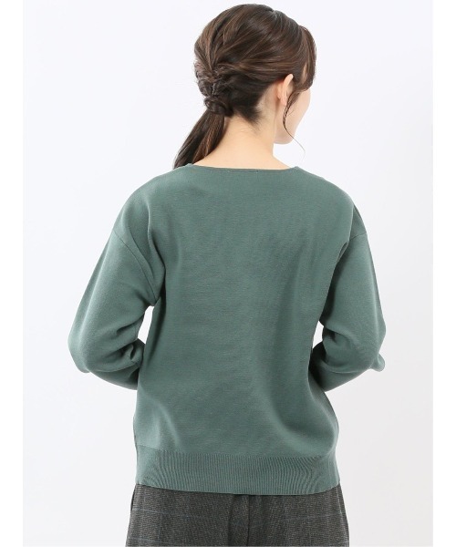 m.f.editorial(エムエフエディトリアル)の「【ストレッチ ハンドウォッシャブル】タカキューレディース ミラノ Vネック ニットプルオーバー(ニット/セーター・レディース・グリーン/ベージュ/グレー・MEDIUM/LARGE)」の17枚目の写真