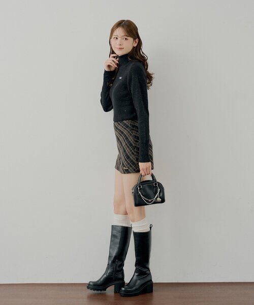 Chico（チコ）の「胸ロゴラメタートルニット（ニット/セーター・レディース・ピンク/ホワイト系その他3/グレー/ホワイト系その他2/アイボリー/ブラック・FREE）」の11枚目の写真