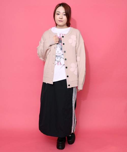 ScoLar(スカラー)の「153732:2WAYお花サガラ刺繍ジャガードニットカーディガン(カーディガン/ボレロ・レディース・チャコールグレー/ベージュ・M)」の3枚目の写真