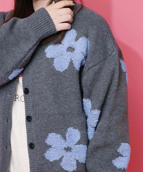 ScoLar(スカラー)の「153732:2WAYお花サガラ刺繍ジャガードニットカーディガン(カーディガン/ボレロ・レディース・チャコールグレー/ベージュ・M)」の12枚目の写真