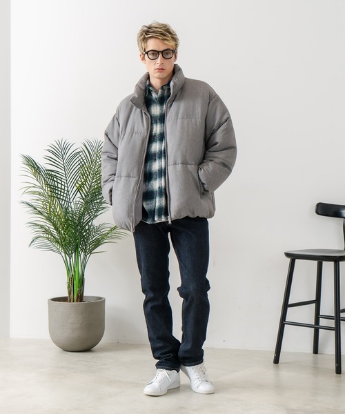 Blue Standard (ブルースタンダード)の「【Blue Standard/ブルースタンダード】ウールタッチ ヘリンボーン ファイバーダウンジャケット 軽量 大人カジュアル(ダウンジャケット/コート・メンズ・ブラック/グレー・LARGE/MEDIUM/X-LARGE)」の5枚目の写真
