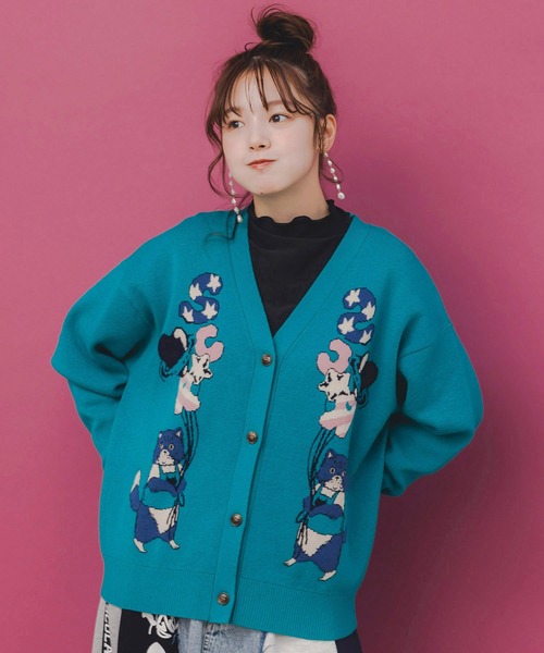 ScoLar(スカラー)の「153727:風船ネコちゃんジャガードニットカーディガン(カーディガン/ボレロ・レディース・グリーン/パープル/ブラック・M)」の3枚目の写真