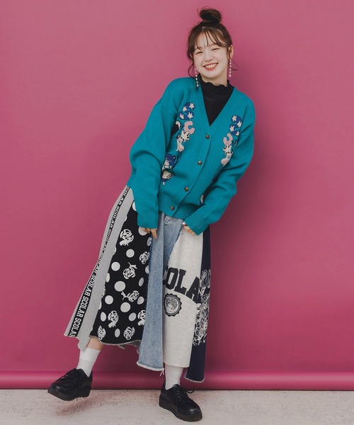 ScoLar(スカラー)の「153727:風船ネコちゃんジャガードニットカーディガン(カーディガン/ボレロ・レディース・グリーン/パープル/ブラック・M)」の20枚目の写真