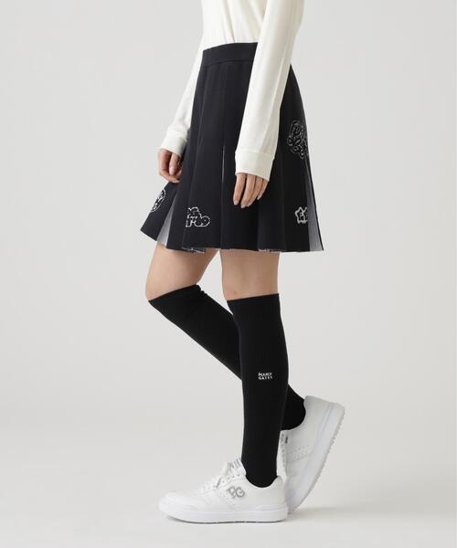 PEARLY GATES(パーリーゲイツ)の「【PEARLY GATES】14GダブルJQ×ワッペン風ニットプリーツスカート(スカート・レディース・ホワイト/ネイビー/ベージュ・SMALL/MEDIUM/LARGE)」の11枚目の写真