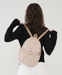 LENEE B（レニービー）の「ミニストリングバックパック ウォームアイボリー（バックパック/リュック）」