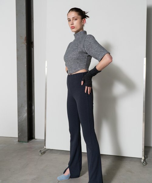 320SHOWROOM(320ショールーム)の「Mock Neck Short Sleeve Knit Gray(ニット/セーター・レディース・その他・FREE)」の2枚目の写真