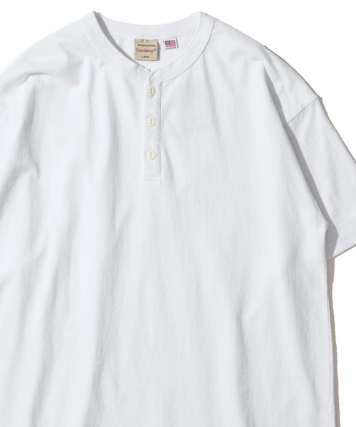 Goodwear(グッドウェア)の「【Goodwear/グッドウェア】USAコットン 無地 リラックスフィット ヘンリーネック Tシャツ(Tシャツ/カットソー・メンズ・ブラック/ブラウン/ホワイト/ライトカーキ/チャコールグレー/ネイビー・LARGE/MEDIUM/X-LARGE)」の2枚目の写真