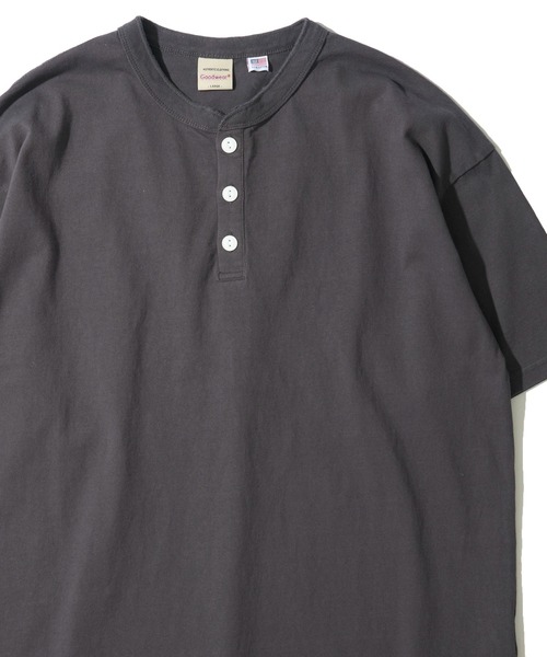 Goodwear(グッドウェア)の「【Goodwear/グッドウェア】USAコットン 無地 リラックスフィット ヘンリーネック Tシャツ(Tシャツ/カットソー・メンズ・ブラック/ブラウン/ホワイト/ライトカーキ/チャコールグレー/ネイビー・LARGE/MEDIUM/X-LARGE)」の1枚目の写真