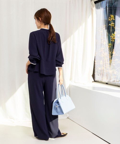 NOLLEY’S（ノーリーズ）の「《セットアップ対応》ウォッシャブルストレッチジョーゼットボウタイ風ペプラムブラウス（シャツ/ブラウス・レディース・ネイビー/オフホワイト/ブラック・36/38）」の7枚目の写真