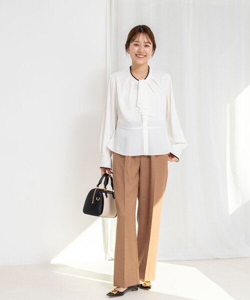 NOLLEY’S（ノーリーズ）の「《セットアップ対応》ウォッシャブルストレッチジョーゼットボウタイ風ペプラムブラウス（シャツ/ブラウス・レディース・ネイビー/オフホワイト/ブラック・36/38）」の18枚目の写真