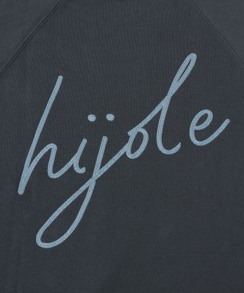 チチカカ（チチカカ）の「バックロゴエンブロイダリーオーバーサイズプルオーバー（スウェット・レディース・オートミール/チャコールグレー/オレンジ・FREE）」の8枚目の写真