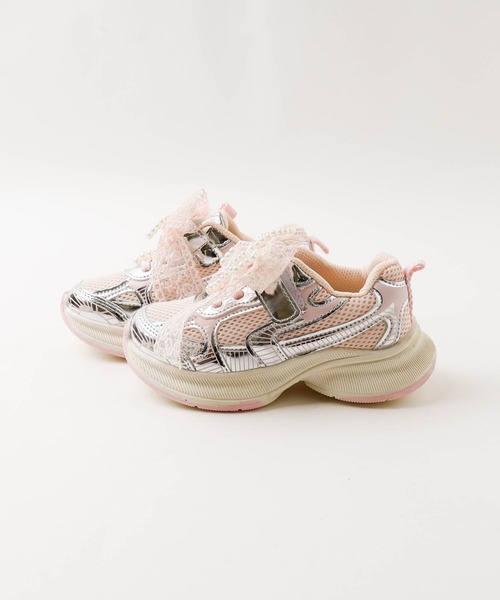 URBAN CHERRY(アーバンチェリー)の「【リボンチャーム付き】メタルダッドスニーカー(スニーカー・キッズ・ピンク/ホワイト・22.5cm/18.5cm/20.5cm/21.5cm/22.0cm/19.5cm/18.0cm/19.0cm/20.0cm/21.0cm)」の12枚目の写真