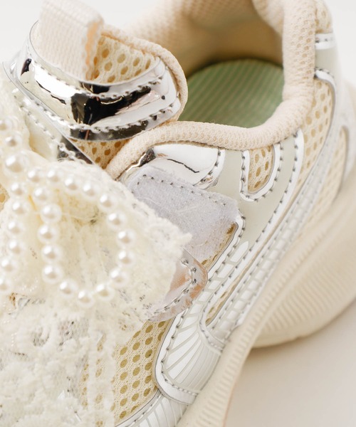 URBAN CHERRY(アーバンチェリー)の「【リボンチャーム付き】メタルダッドスニーカー(スニーカー・キッズ・ピンク/ホワイト・22.5cm/18.5cm/20.5cm/21.5cm/22.0cm/19.5cm/18.0cm/19.0cm/20.0cm/21.0cm)」の19枚目の写真