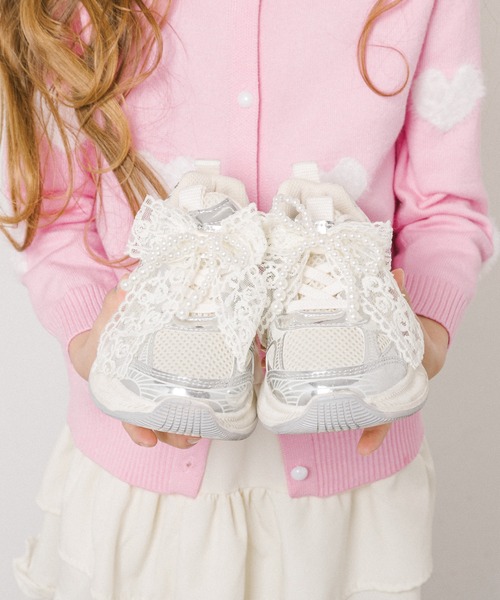 URBAN CHERRY(アーバンチェリー)の「【リボンチャーム付き】メタルダッドスニーカー(スニーカー・キッズ・ピンク/ホワイト・22.5cm/18.5cm/20.5cm/21.5cm/22.0cm/19.5cm/18.0cm/19.0cm/20.0cm/21.0cm)」の5枚目の写真