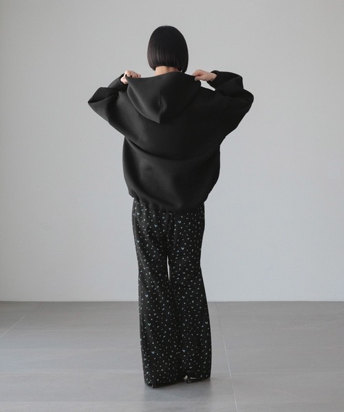 LOWRYS FARM（ローリーズファーム）の「アソートフレアパンツ　 640995（その他パンツ・レディース・アイボリー/ホワイト系その他/ブラック系その他/ブラウン/ブラック・SMALL/MEDIUM）」の16枚目の写真