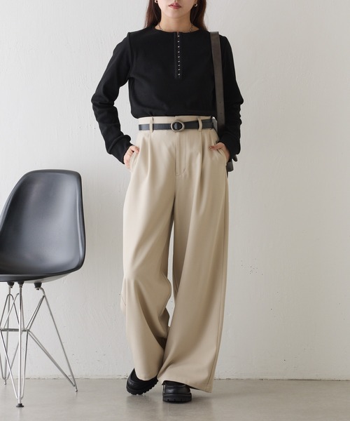 COLONY 2139（コロニートゥーワンスリーナイン）の「ホックヘンリーネックフライスプルオーバー（Tシャツ/カットソー・レディース・ブラック/チャコールグレー/ホワイト/ライトグレー・FREE）」の16枚目の写真