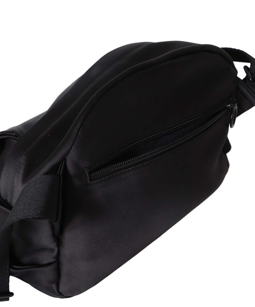 TSURU by Mariko Oikawa（ツルバイマリコオイカワ）の「TSURU by Mariko Oikawa / Creature(ロゴショルダーバッグ WB-1264440)（ショルダーバッグ・レディース・ホワイト/ブラック・FREE）」の12枚目の写真