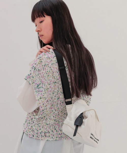 TSURU by Mariko Oikawa（ツルバイマリコオイカワ）の「TSURU by Mariko Oikawa / Creature(ロゴショルダーバッグ WB-1264440)（ショルダーバッグ・レディース・ホワイト/ブラック・FREE）」の3枚目の写真