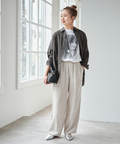 Spick & Span（スピックアンドスパン）の「エアリーリネンイージーパンツ（その他パンツ・レディース・アイボリー/チャコールグレー・38/36）」の5枚目の写真