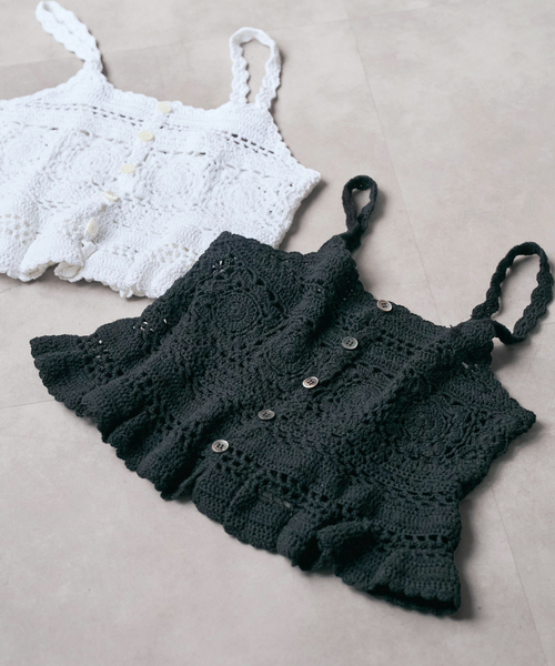 Spick & Span（スピックアンドスパン）の「コットンカギ針 ニットキャミソール（キャミソール・レディース・ブラック/ホワイト・FREE）」の3枚目の写真