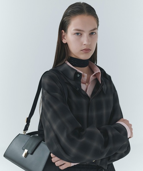 CULLNI(クルニ)の「Ombre Check Chin Tab Long Sleeve Shirt(シャツ/ブラウス・メンズ・ブラック/グレー・0/1/2)」の1枚目の写真
