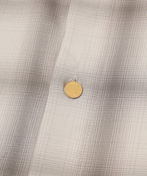 CULLNI(クルニ)の「Ombre Check Chin Tab Long Sleeve Shirt(シャツ/ブラウス・メンズ・ブラック/グレー・0/1/2)」の9枚目の写真
