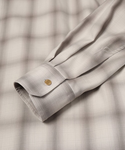 CULLNI(クルニ)の「Ombre Check Chin Tab Long Sleeve Shirt(シャツ/ブラウス・メンズ・ブラック/グレー・0/1/2)」の10枚目の写真