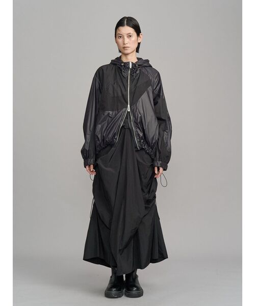 UN3D.(アンスリード)の「WAVE PATCHWORK WINDBREAKER / ウェーブパッチワークウインドブレーカー(ナイロンジャケット・レディース・ブラック/ベージュ/グレー・FREE)」の21枚目の写真